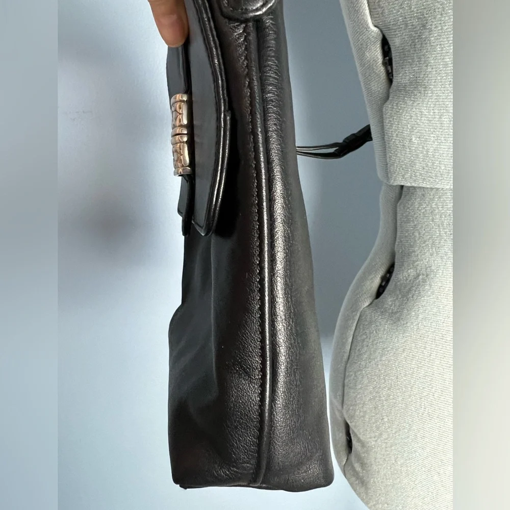 Vintage Fossil 75082 Black Leather Crossbody Bag Key Charm Soft Leather